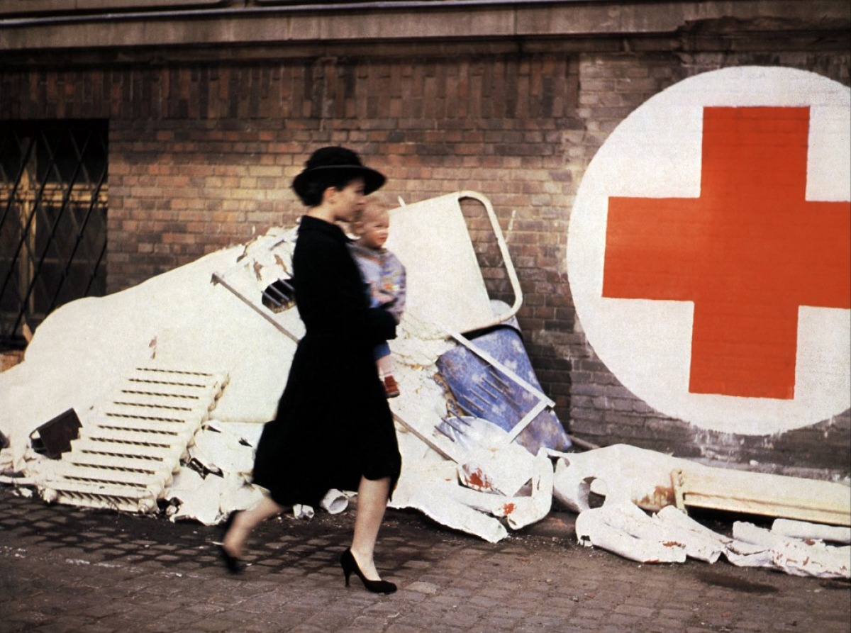 Кадры из Германия, бледная мать (1980)