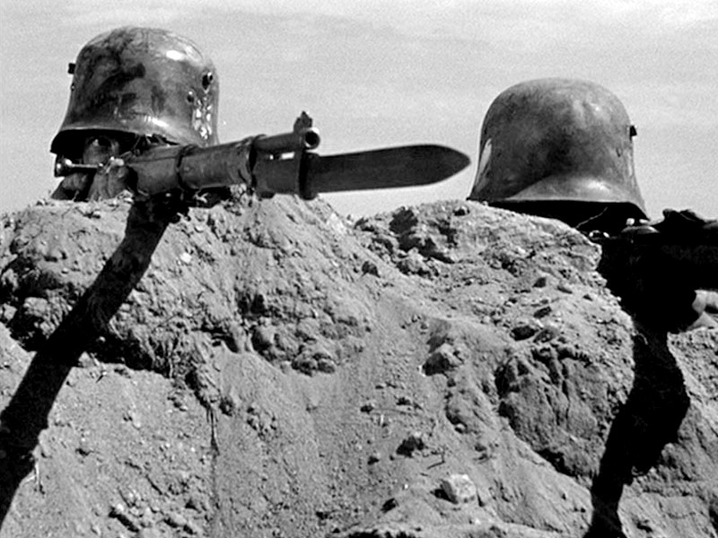 Кадры из Сахара (1943)
