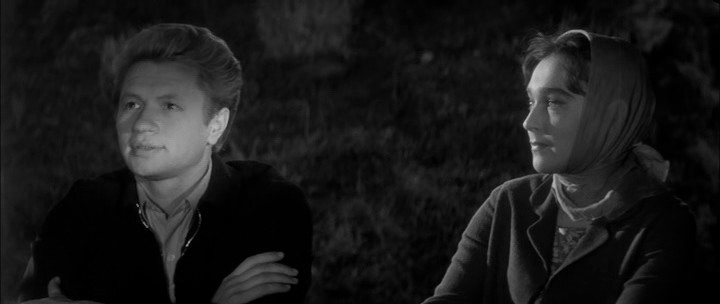 Кадры из Алешкина любовь (1961)