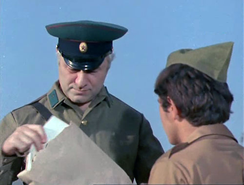Кадры из Вперед, гвардейцы! (1972)