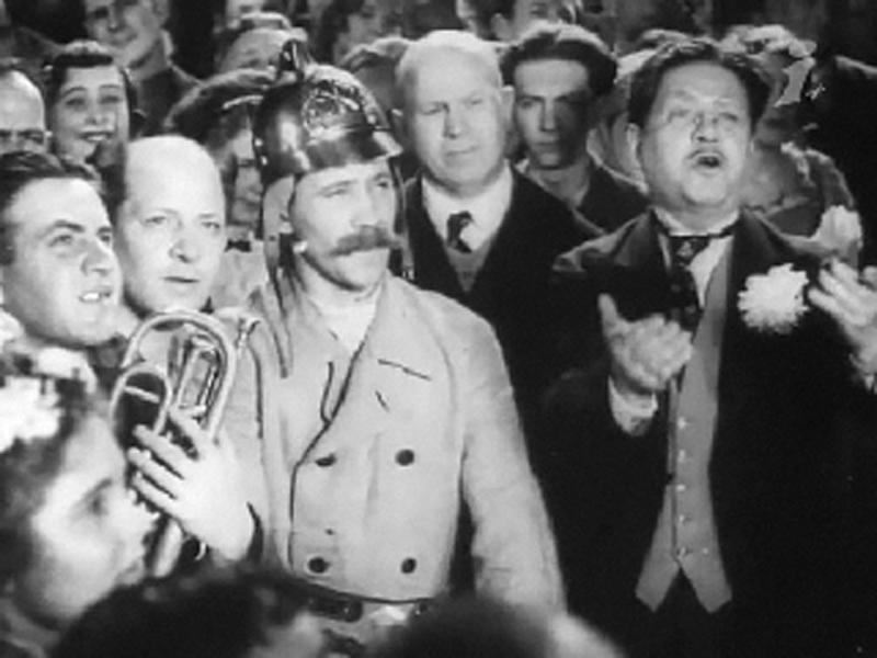 Кадры из Приключения Корзинкиной (1941)