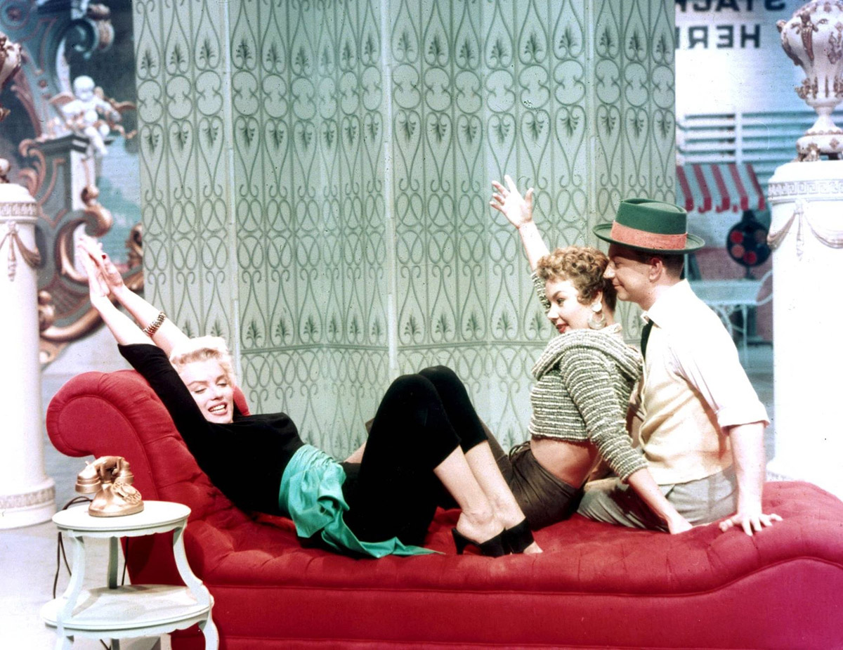 Кадры из Нет такого бизнеса, как шоу-бизнес (1954)
