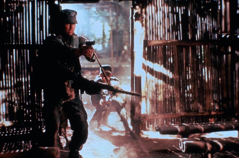 Кадры из Снайпер (1993)