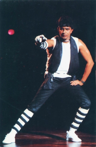 Кадры из Танцуй, танцуй (1987)