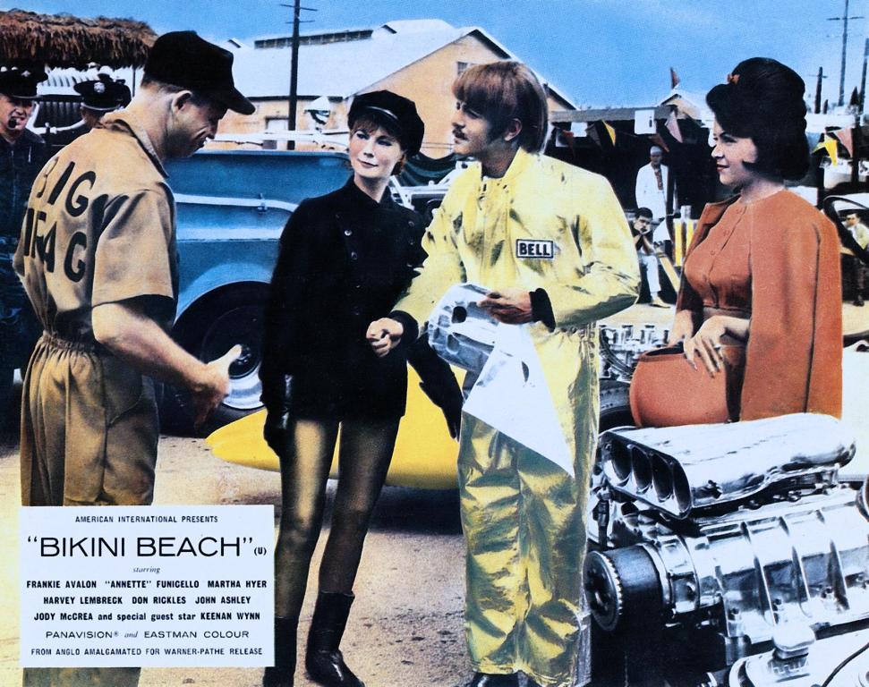 Кадры из Пляж бикини (1964)