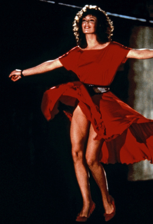 Кадры из Женщина в красном (1984)