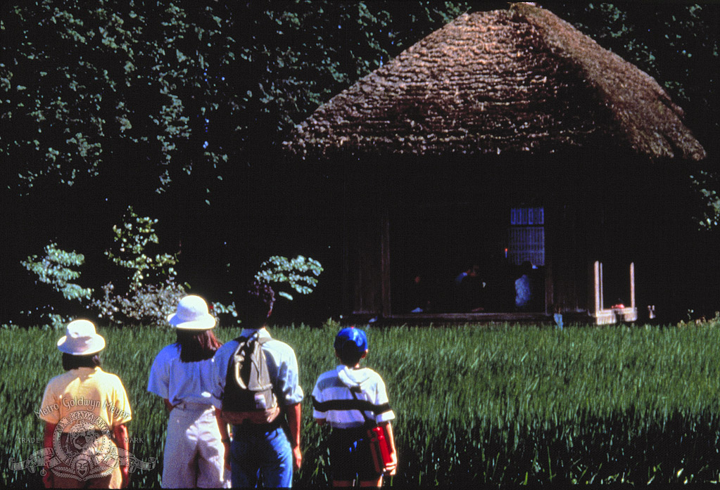 Кадры из Августовская рапсодия (1991)