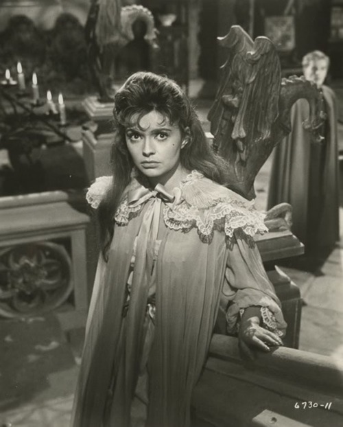 Кадры из Невесты Дракулы (1960)
