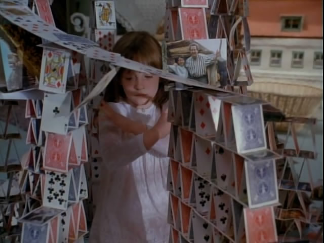 Кадры из Карточный домик (1993)