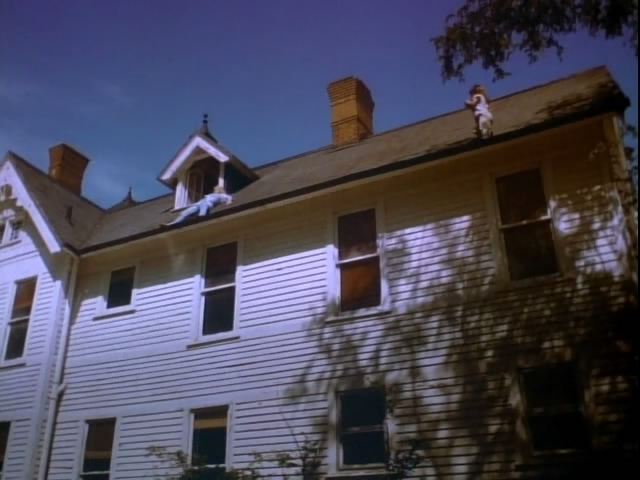 Кадры из Карточный домик (1993)