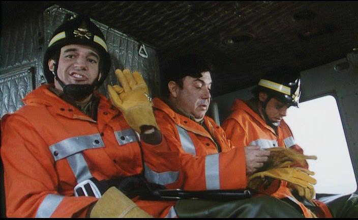 Кадры из Пожарные 2: Миссия для героев (1987)