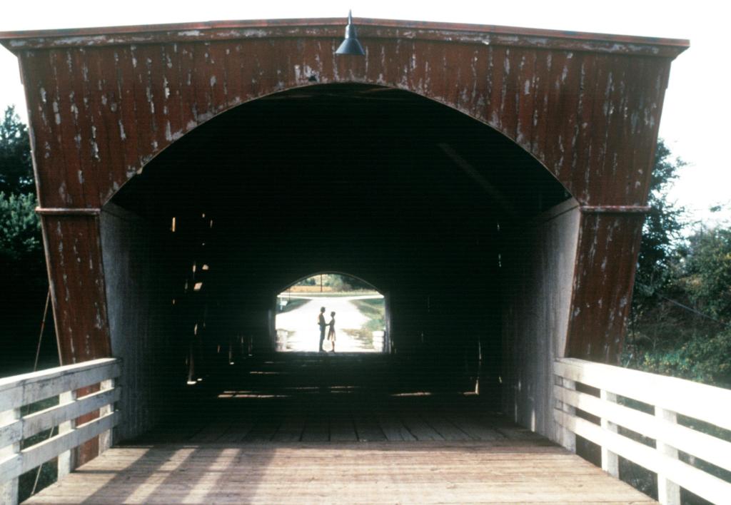 Кадры из Мосты округа Мэдисон (1995)