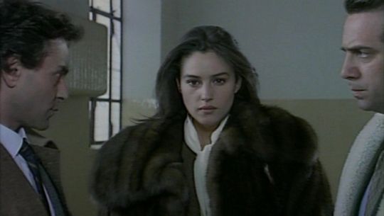 Кадры из Злоупотребление (1991)