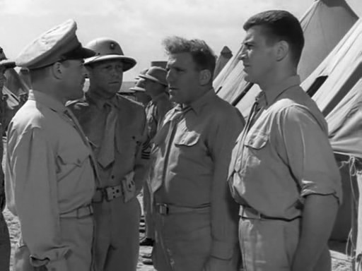 Кадры из Остров Уэйк (1942)