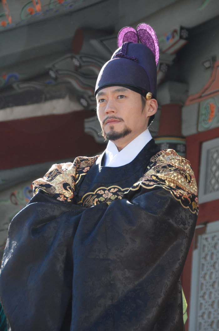 Кадры из Ли Сан: Король Чонджо (2007)