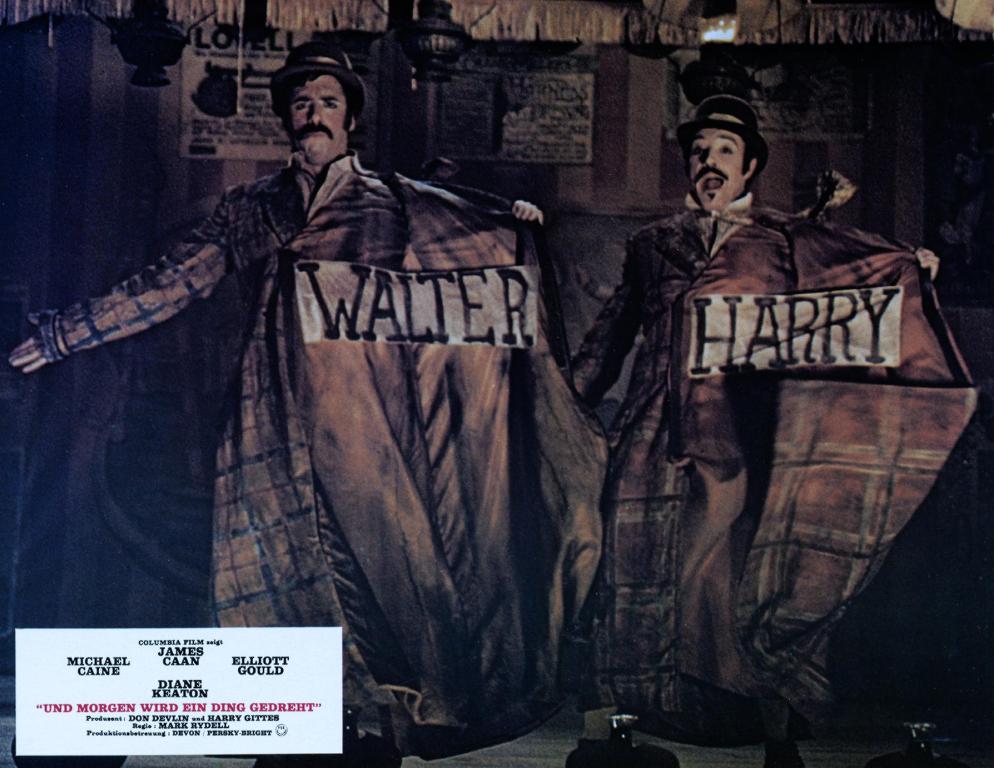 Кадры из Гарри и Уолтер следуют в Нью-Йорк (1976)