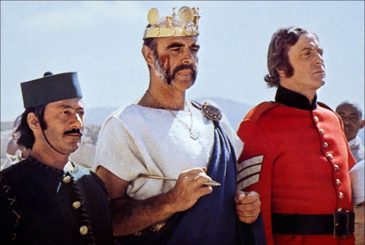 Кадры из Человек, который хотел быть королем (1975)