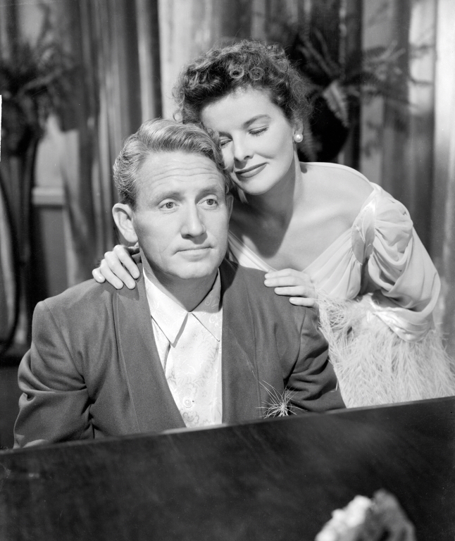 Кадры из Без любви (1945)