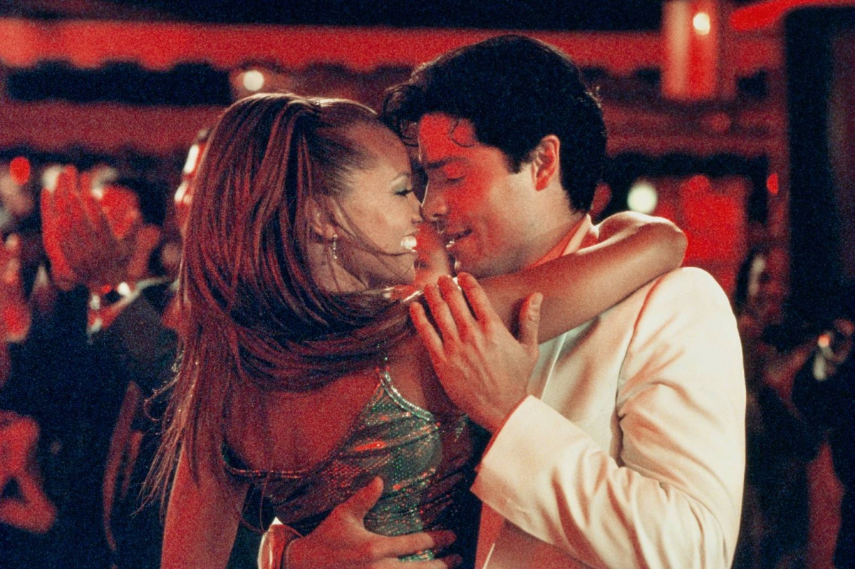 Кадры из Танцуй со мной (1998)