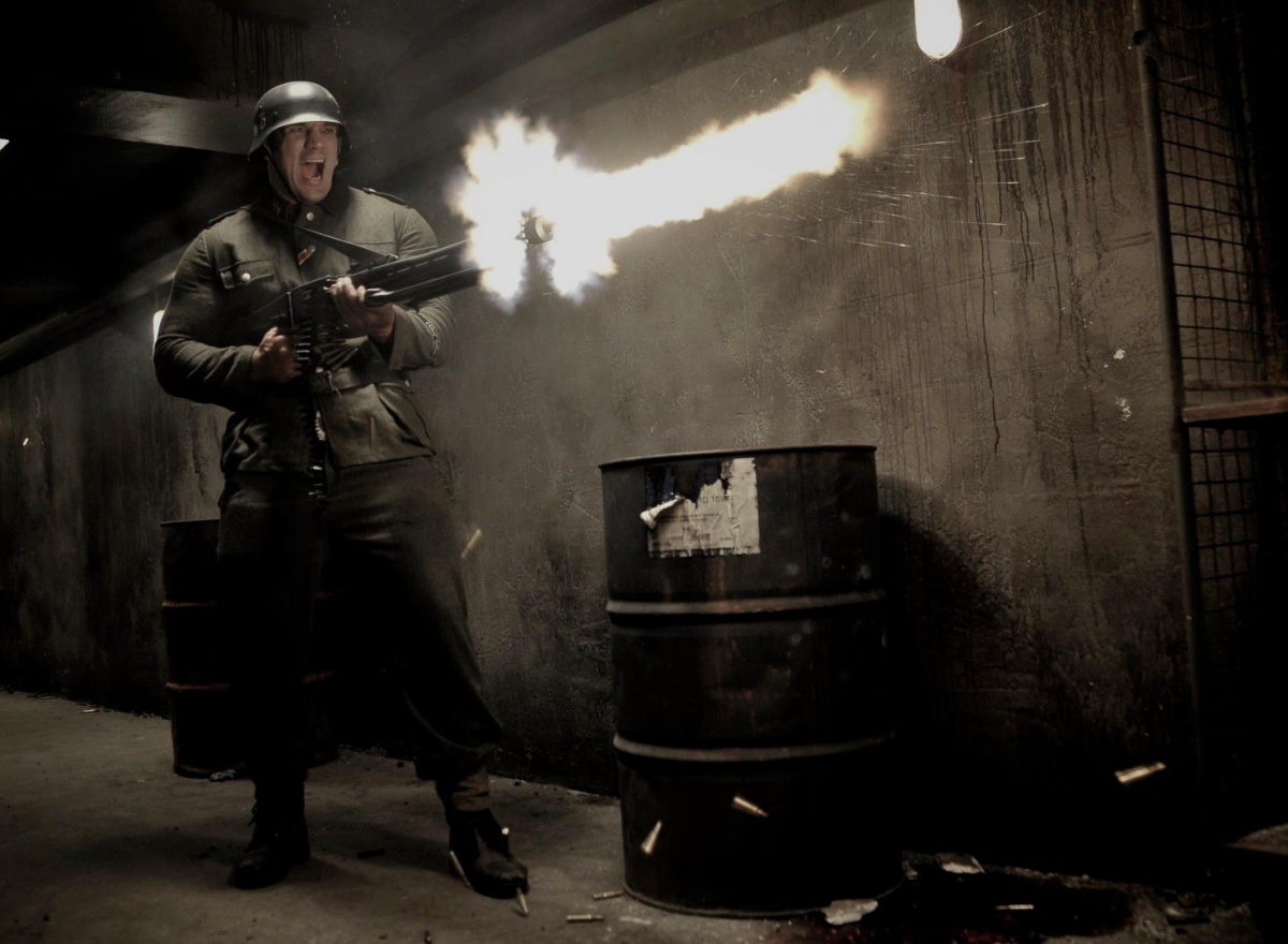 Кадры из Адский бункер: Восстание спецназа (2013)