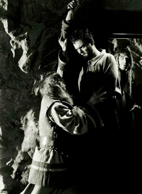 Кадры из Макбет (1948)