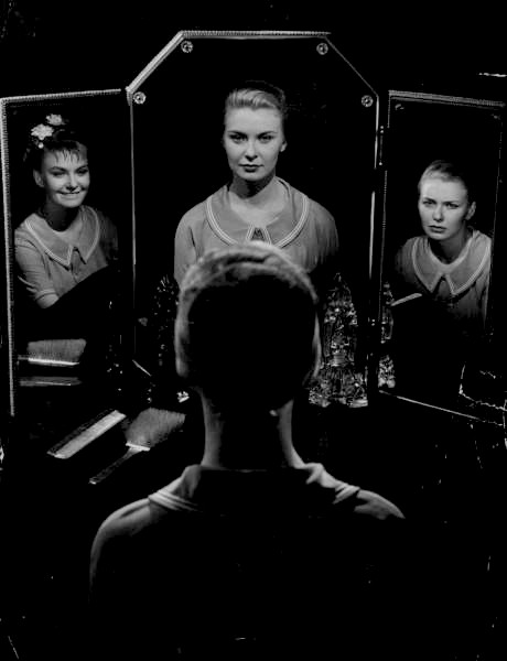 Кадры из Три лица Евы (1957)