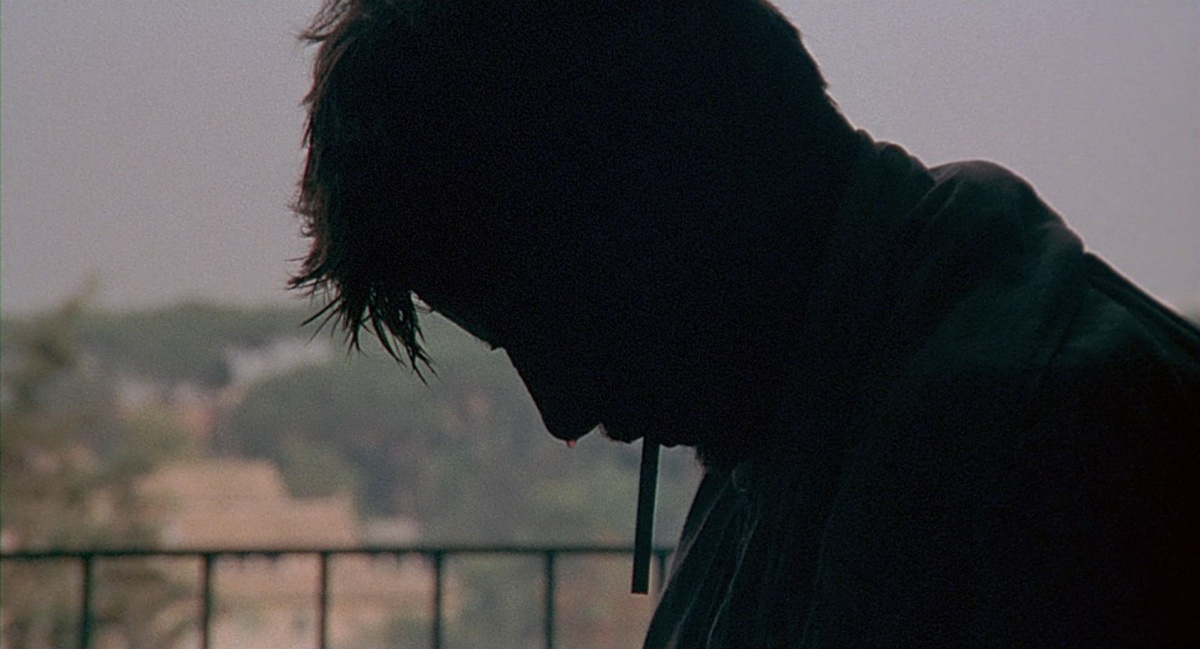 Кадры из Фильм любви и анархии, или Сегодня в десять утра на Виа деи Фьори в известном доме терпимости (1973)