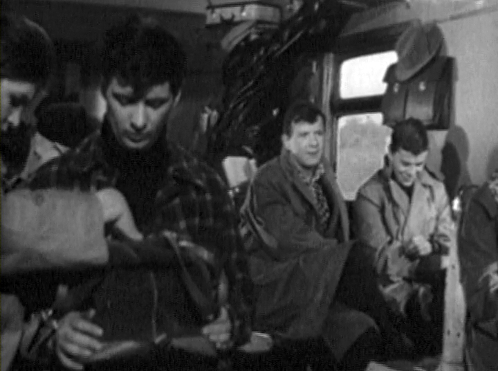Кадры из Утренние поезда (1963)