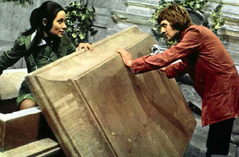 Кадры из Секс-колдунья (1973)