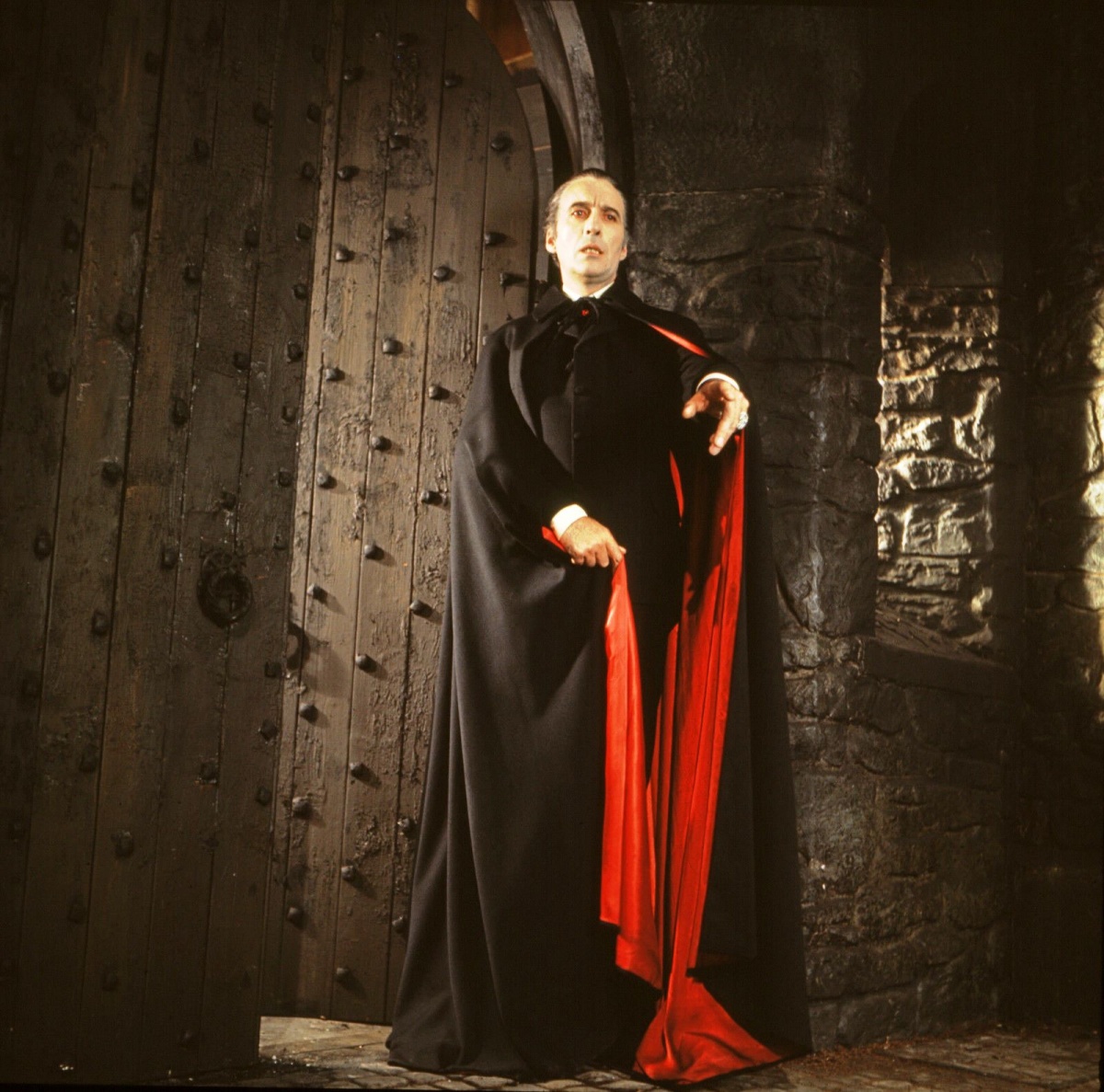 Кадры из Дракула: Принц тьмы (1966)
