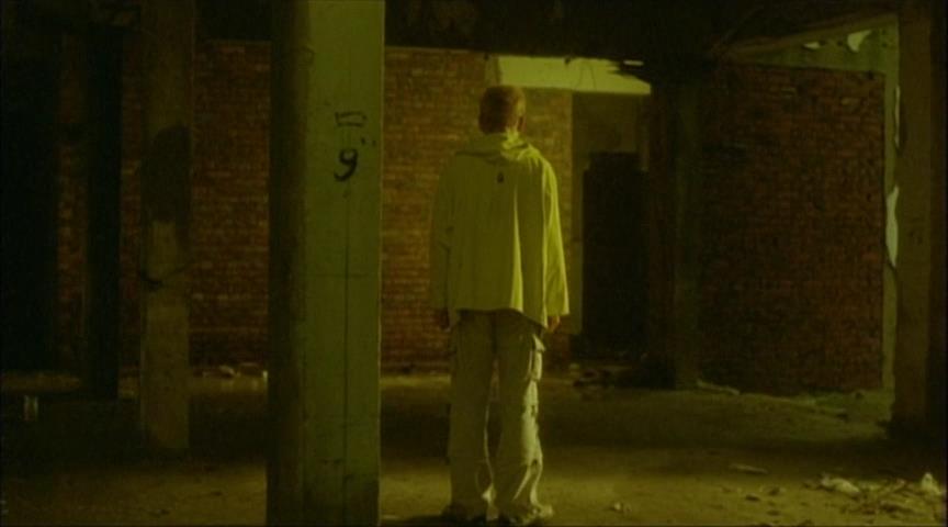 Кадры из Живым или мертвым 3 (2002)