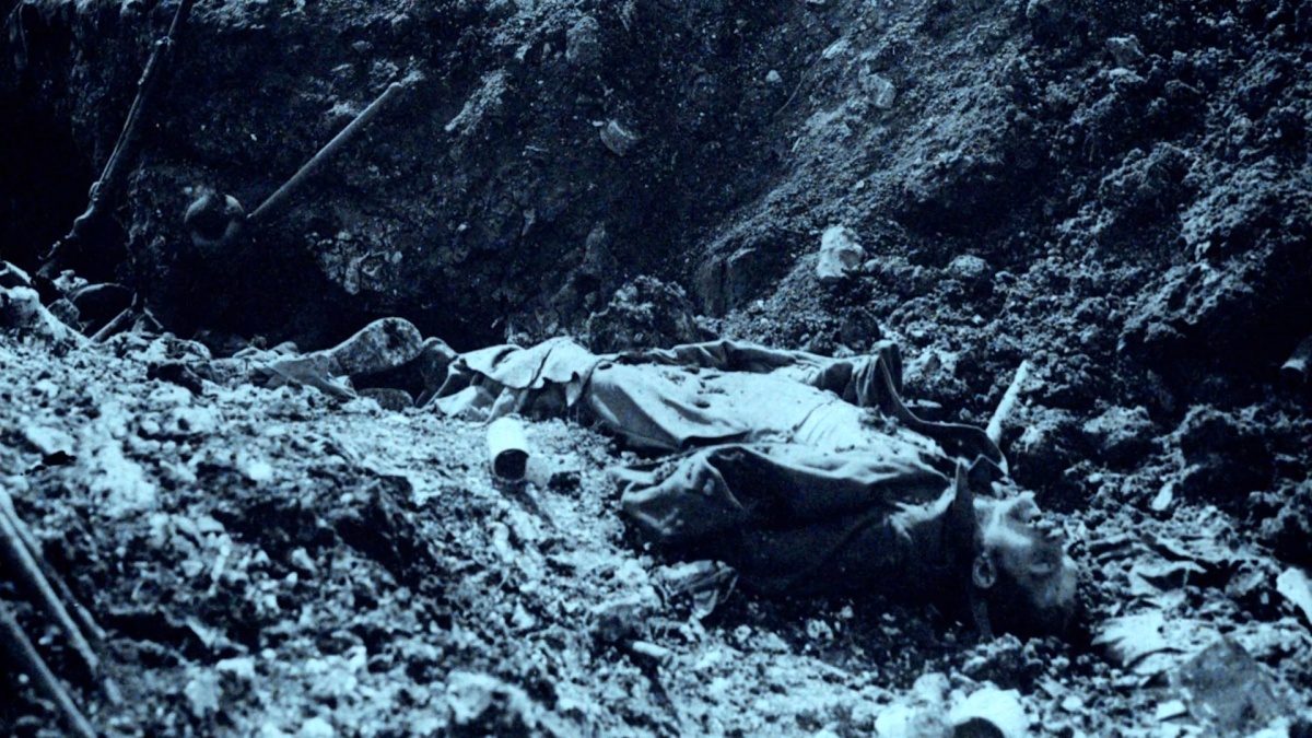 Кадры из Мировая война мертвецов: Восстание павших (2015)