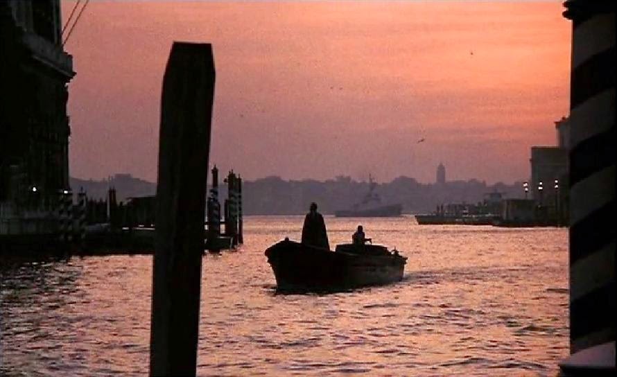Кадры из Вампир в Венеции (1988)