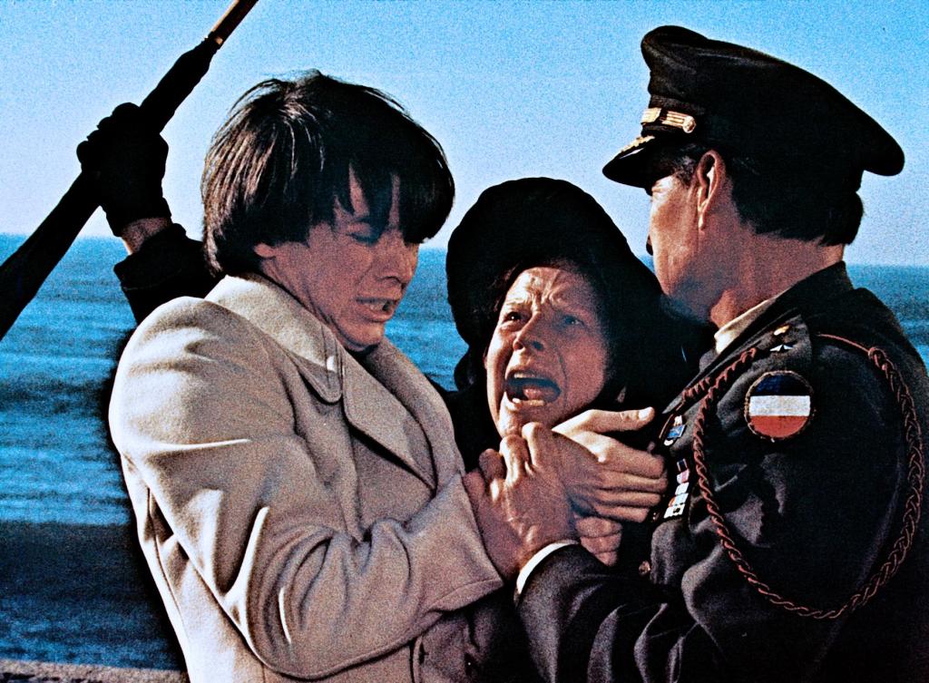 Кадры из Гарольд и Мод (1971)