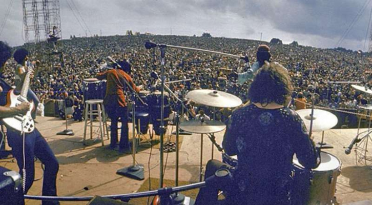Кадры из Вудсток: 3 дня Мира и Музыки (1970)