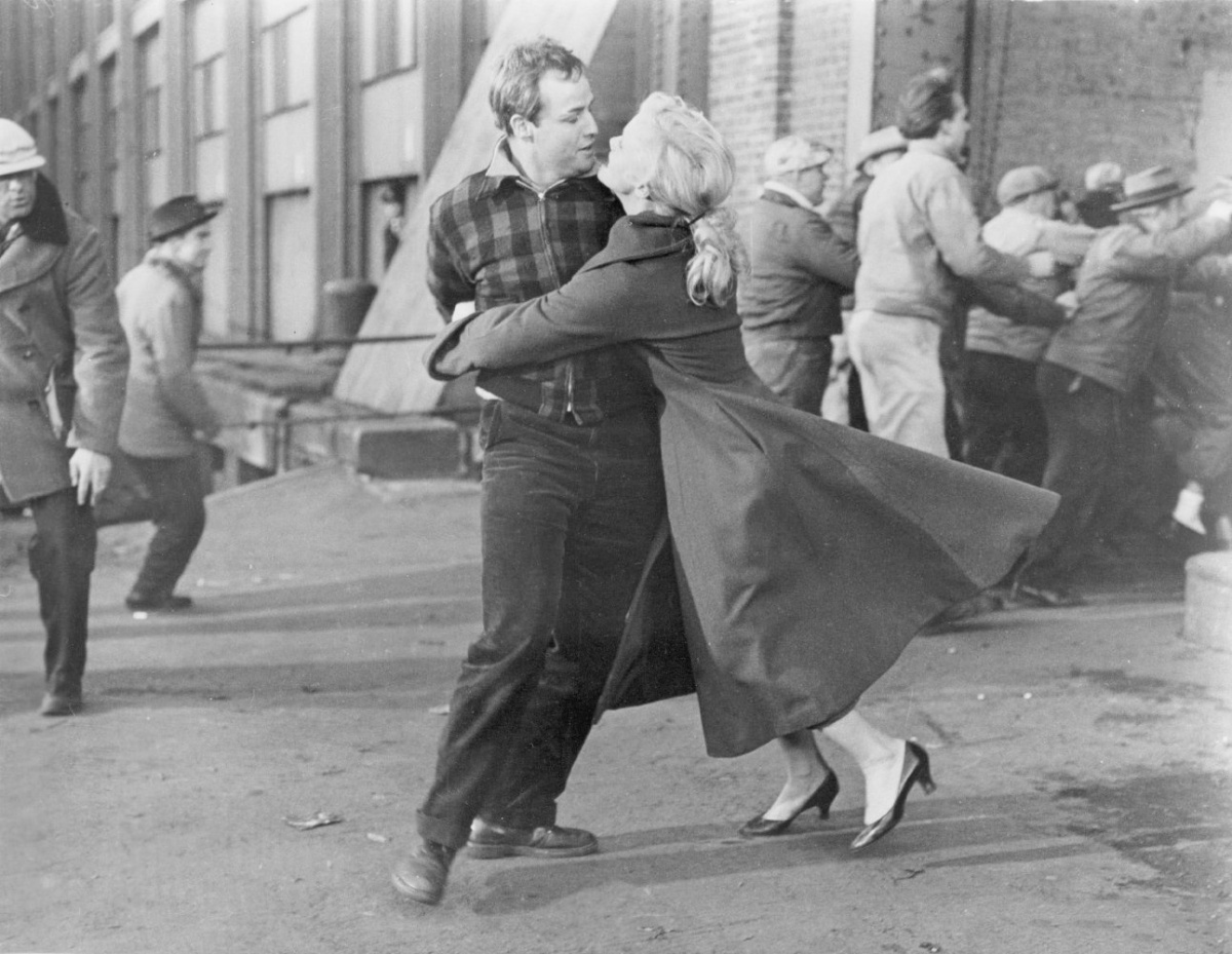 Кадры из В порту (1954)