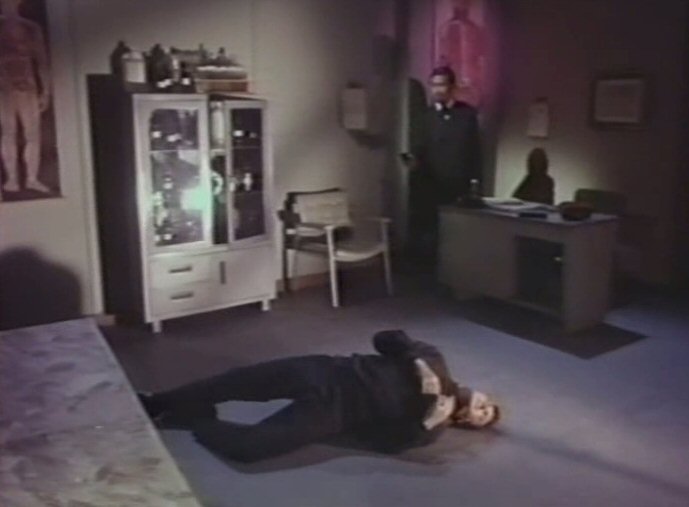 Кадры из Доктор Сатана и черная магия (1968)