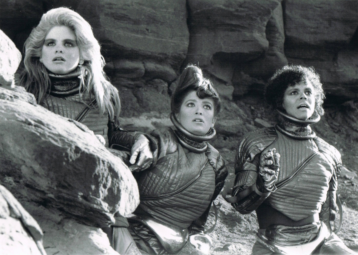 Кадры из Космический охотник: Приключения в запретной зоне (1983)
