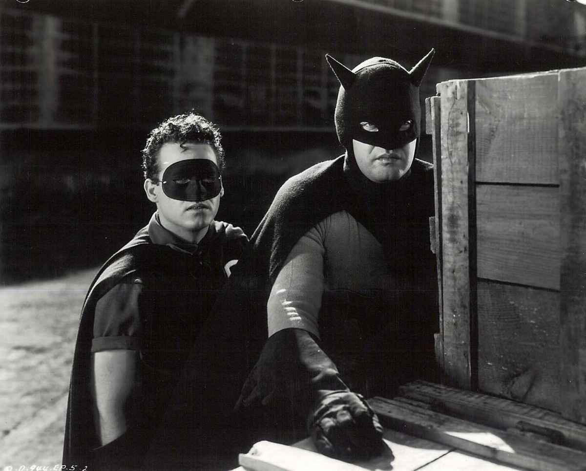 Кадры из Бэтмен (1943)