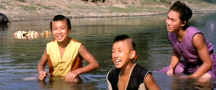 Кадры из Храм Шаолинь 2: Дети Шаолиня (1984)