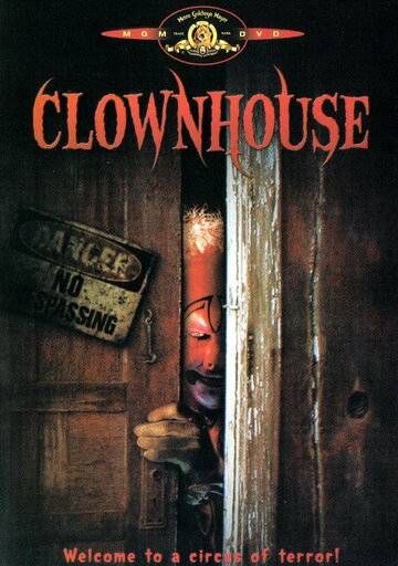 Постер Трейлер фильма Дом клоунов 1988 онлайн бесплатно в хорошем качестве